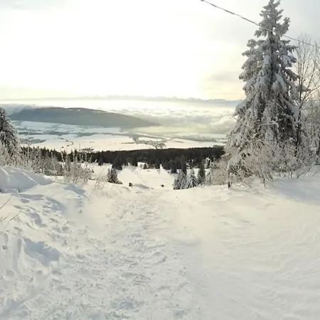 Les Montagnards Szálloda